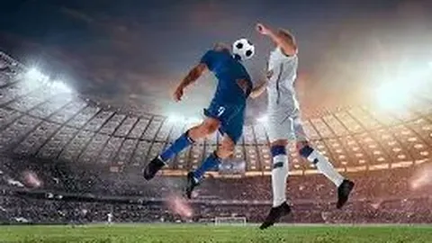 潘粤明与年轻女友甜蜜约会，携手棒球帽造型默契十足